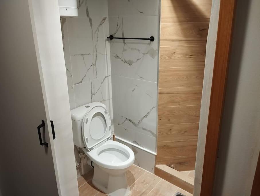 Nektar Cosy Apartment In City Centre Atene Esterno foto